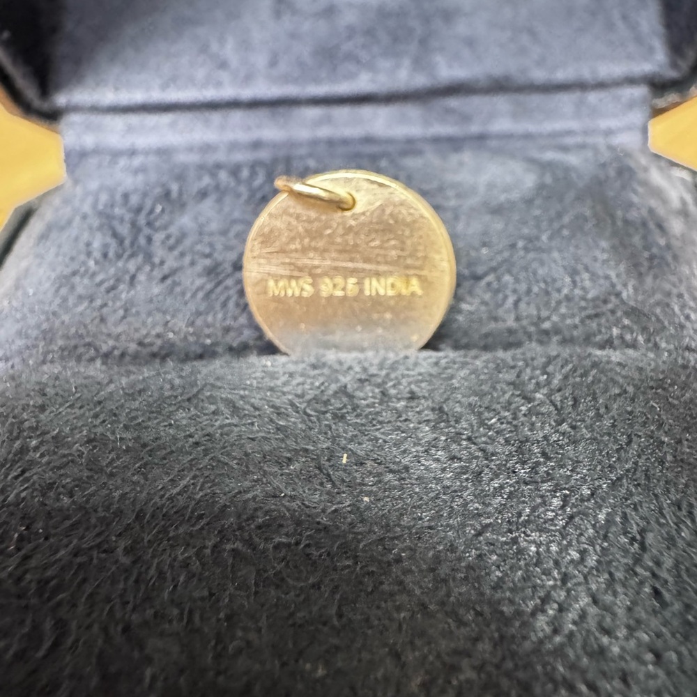 Silver Initial 'E' Pendant - image 5